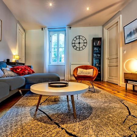 Au Dessus Des Toits Apartment โกเตอเรต์ ภายนอก รูปภาพ