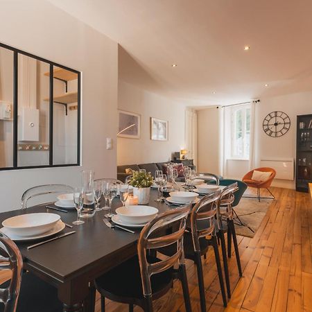 Au Dessus Des Toits Apartment โกเตอเรต์ ภายนอก รูปภาพ