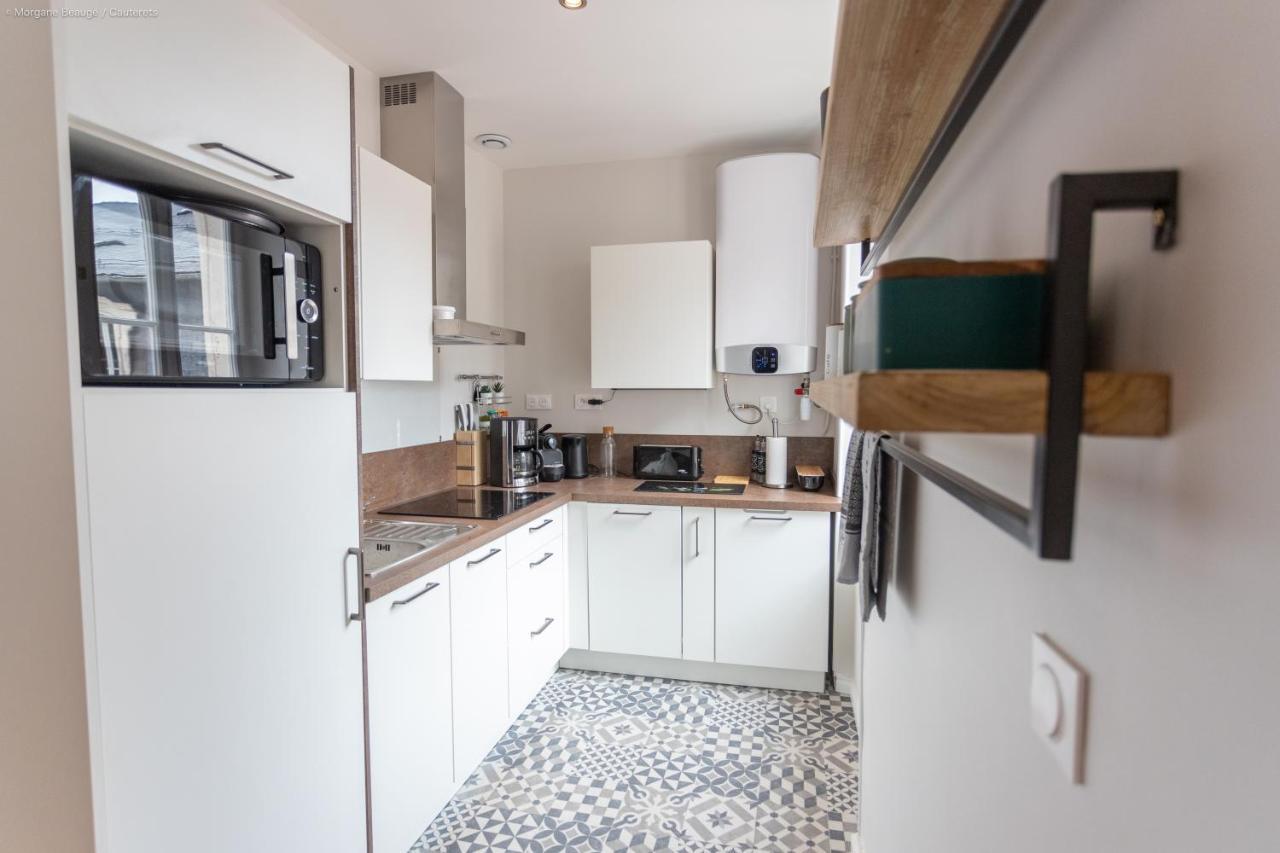 Au Dessus Des Toits Apartment โกเตอเรต์ ภายนอก รูปภาพ